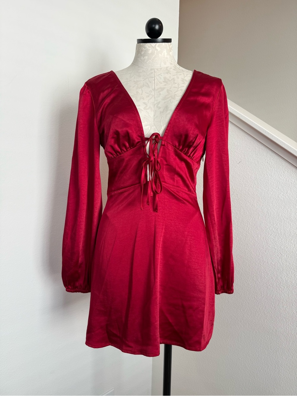 Princess Polly Red Satin Long Sleeved Plunging Neckline Ties Dress Small 4